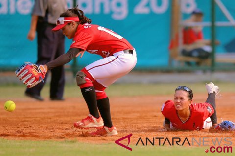 Penyisihan Softball Indonesia Vs Korea