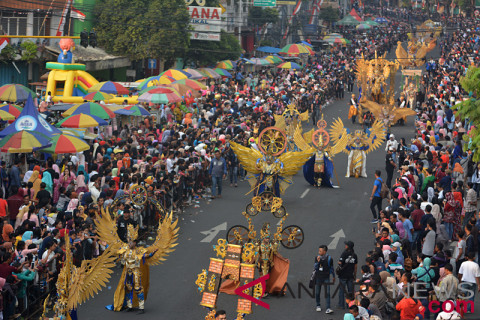 Karnaval Busana Jember