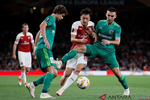 Arsenal kalahkan Vorskla 4-2