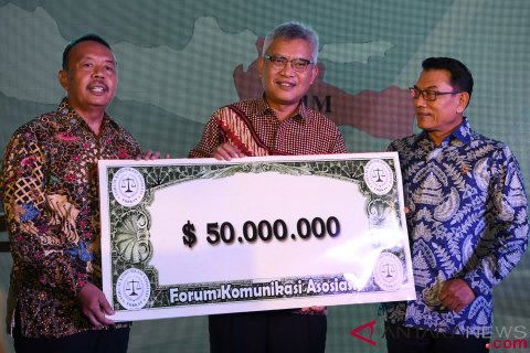 Tukar Dollas AS ke Rupiah