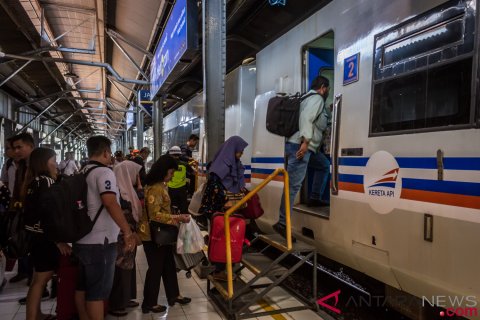 Kenaikan Jumlah Penumpang Kereta Api