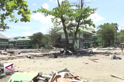 Membangun optimisme korban gempa