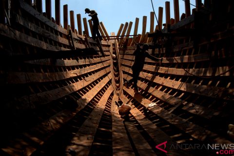 Pembuatan Kapal Pinisi