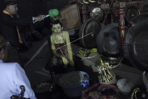Jamasan kelompok wayang orang Sriwedari