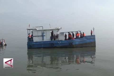 Menjajal kapal pelat datar