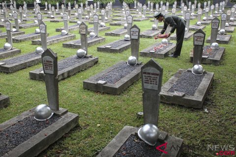 Upacara Ziarah Nasional Peringatan Hari Pahlawan