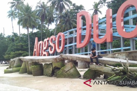 ABRASI PANTAI ANGSO DUO PARIAMAN