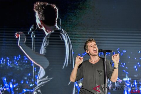 Konser Charlie Puth