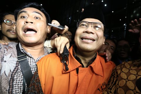 Taufik Kurniawan Ditahan KPK