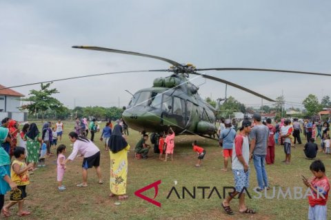 Helikopter mendarat darurat