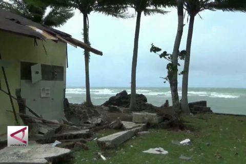 Menpar: Vila & hotel harus 100 meter dari sempadan pantai