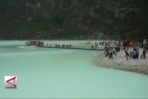 Wisata Vulkanik di Tanah Pasundan