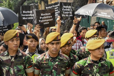 Aksi Peringati Hari HAM Internasional