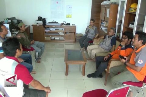 BMKG imbau warga Serang jauhi pantai radius 500 meter