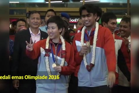 Profile Lilyana Natsir