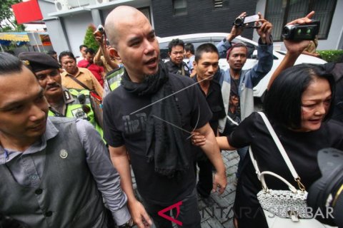 PELIMPAHAN TERSANGKA AHMAD DHANI