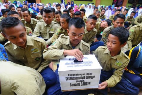 Penggalangan dana untuk para korban tsunami selat Sunda
