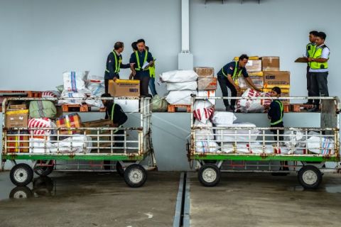 Terminal kargo dan pos Bandara Jenderal Ahmad Yani