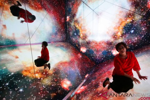 Pertunjukan Orient Kaleidoskop