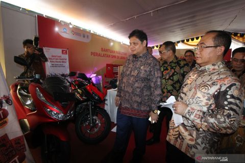 Bantuan program pendidikan vokasi industri