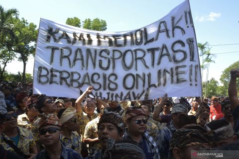 Aksi tolak transportasi daring