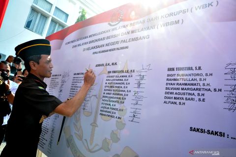 Pencanangan zona integritas wilayah bebas korupsi