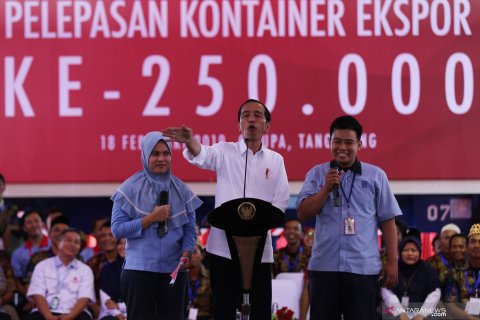 Presiden lepas kontainer ekspor Mayora ke 250 ribu