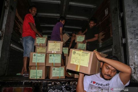 Kertas suara tiba di Lhokseumawe