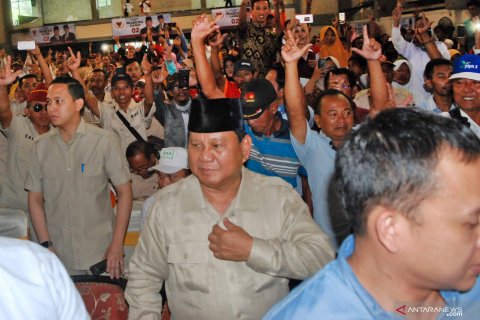 Prabowo dialog dengan petani tebu