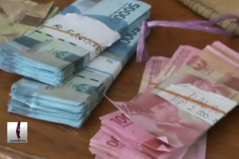 Polisi amankan 5 tersangka dan 200 juta uang palsu