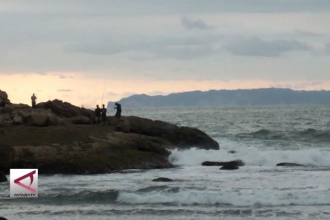 4 Guru SMK tenggelam di Pantai Payangan