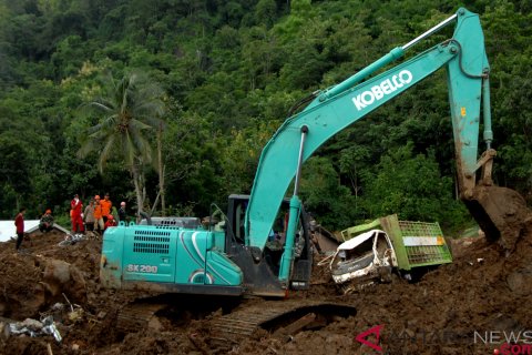 Pencarian korban bencana tanah longsor Gowa