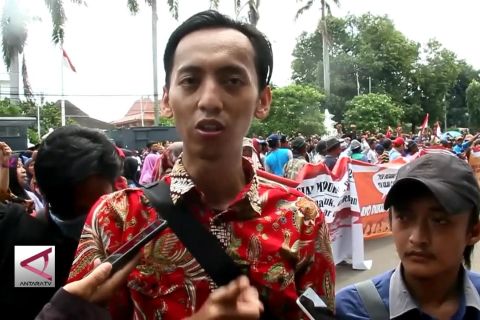 Warga Cirebon gelar aksi damai tolak hoax