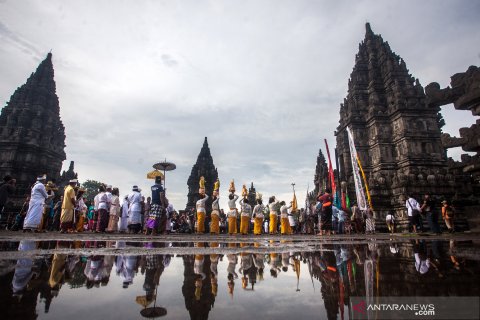 Tawur Agung Kesanga di Candi Prambanan