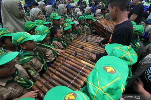 Pengenalan pada alat musik