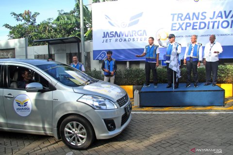 Calon karyawan ruas tol Trans Jawa