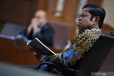 Idrus Marham dituntut lima tahun penjara