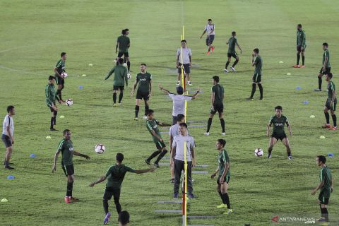 Latihan timnas Indonesia jelang lawan Myanmar