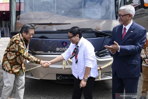 Pelepasan ekspor bus ke Bangladesh