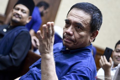 Sidang tuntutan Irwandi Yusuf