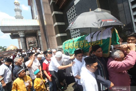 Pendiri Masjid Kubah Emas meninggal dunia