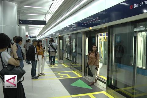 MRT beroperasi secara komersial mulai 25 Maret