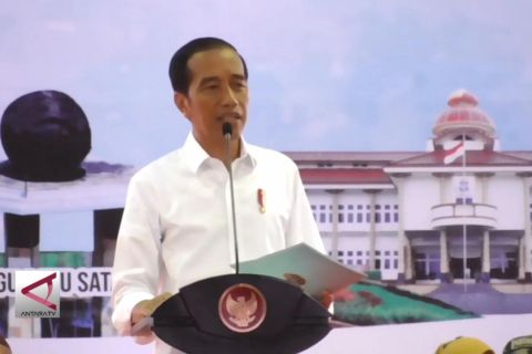 Presiden ancam Menteri ATR kejar target pembagian sertifikat tanah