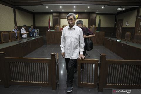 Sidang vonis Muslim Simbolon dan Sonny Firdaus