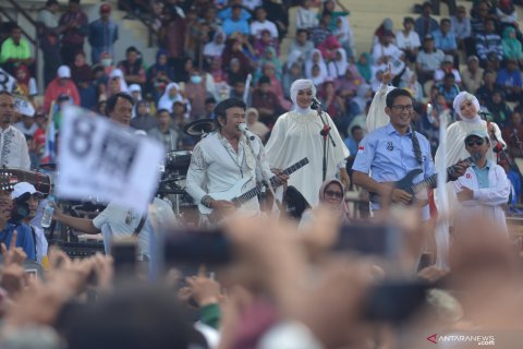 Rhoma Irama meriahkan kampanye Sandiaga di Lumajang