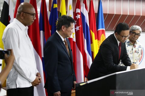 Peresmian stasiun MRT Asean