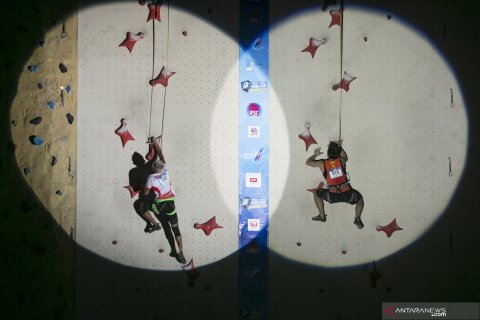 Aspar Jaelolo juara ketiga Kejuaraan Dunia Panjat Tebing di Moscow