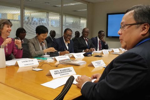 Apresiasi pembangunan rendah karbon