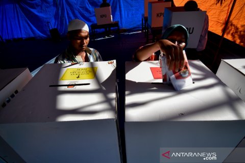 Pemungutan suara di TPS korban gempa Lombok