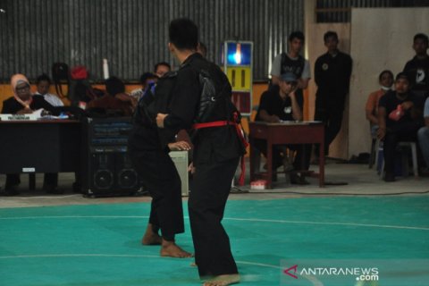 Duel atlet pencak silat Sigi vs Tolitoli
